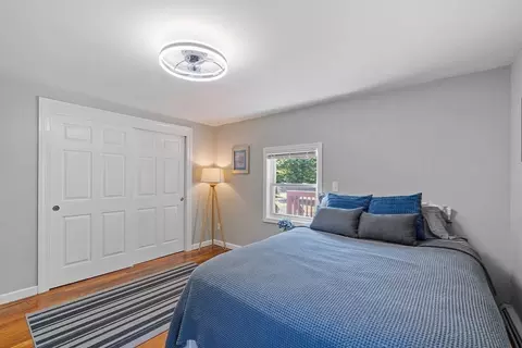 Bedroom - 32 Main St, Townsend, MA 01469 photo 4 of 6