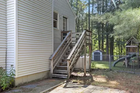 17 Douglas Dr, Ayer, MA 01432 photo 29