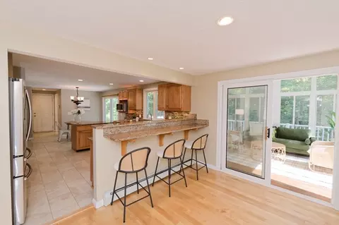23 Forest Park Dr, Mendon, MA 01756 photo 12