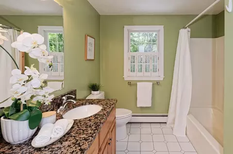 23 Forest Park Dr, Mendon, MA 01756 photo 34