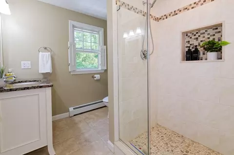23 Forest Park Dr, Mendon, MA 01756 photo 27