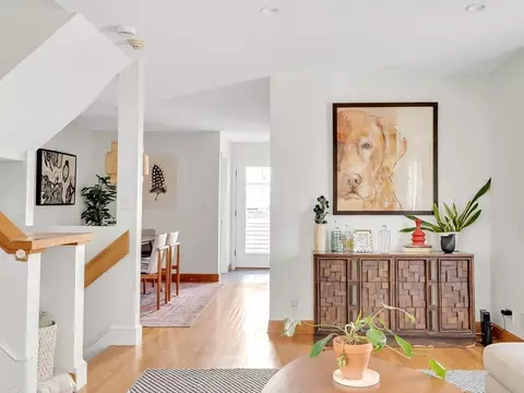37 Fresh Pond Pl #37, Cambridge, MA 02138
