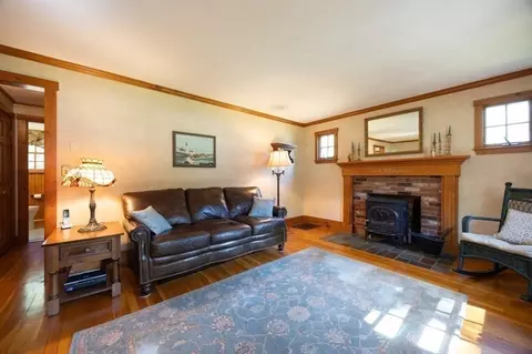 60 Southgate Rd, Franklin, MA 02038 photo 3