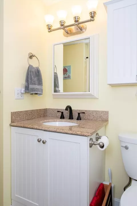 11 Warwick Way, Mashpee, MA 02649 photo 17