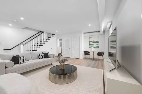 Living - 536 Broadway, Everett, MA 02149 photo 3 of 3