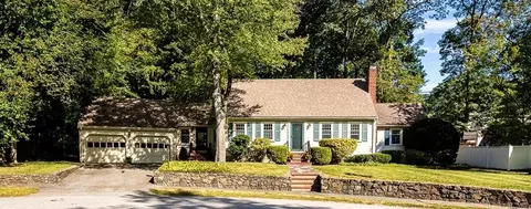 21 Pine Ridge Cir, Reading, MA 01867 photo 2