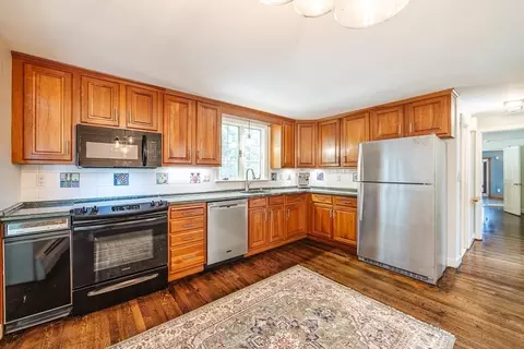 21 Pine Ridge Cir, Reading, MA 01867 photo 9