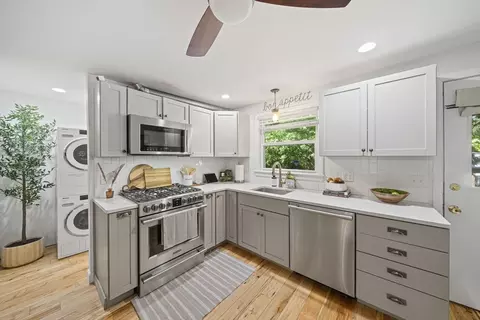 11 W Belcher Rd #5, Foxboro, MA 02035