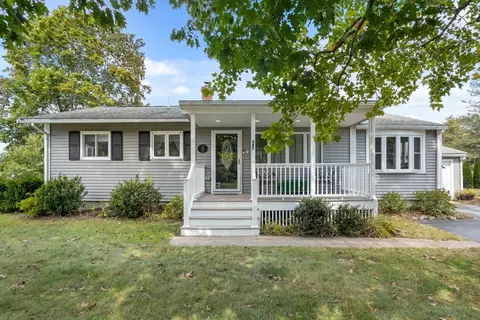 347 Astle St, Tewksbury, MA 01876