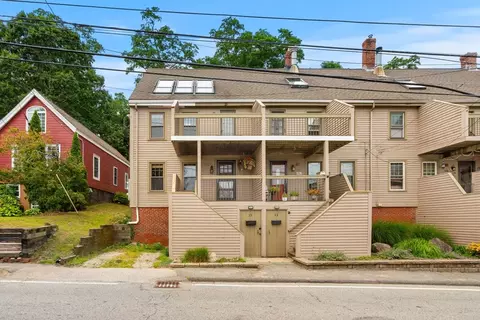 35 Merrimac St #35, Amesbury, MA 01913