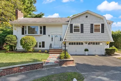 5 Crest St, West Roxbury, MA 02132