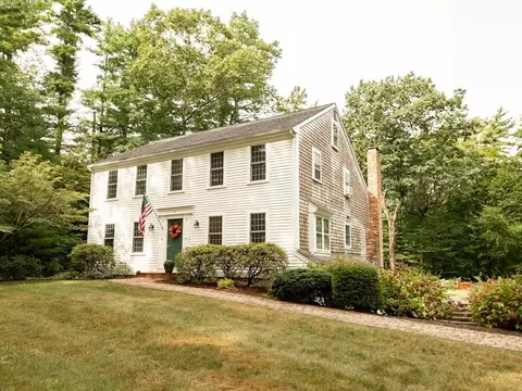 110 Keene St, Duxbury, MA 02332