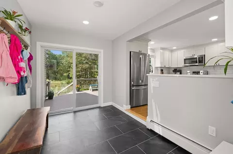 30 Arch St, Westborough, MA 01581 photo 3