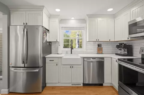 30 Arch St, Westborough, MA 01581 photo 6