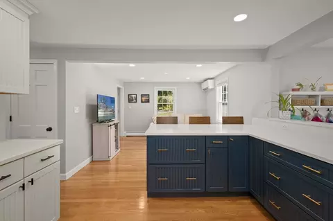 30 Arch St, Westborough, MA 01581 photo 5
