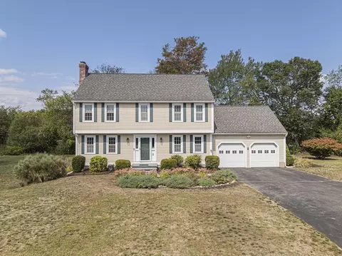 1 Fieldstone Dr, Westford, MA 01886