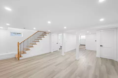 Living - 39 Morrison Rd, Braintree, MA 02184 photo 2 of 2