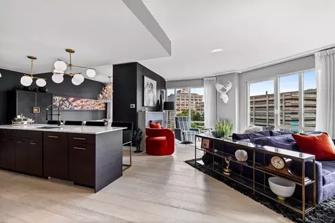 110 Broad St #602, Boston, MA 02110