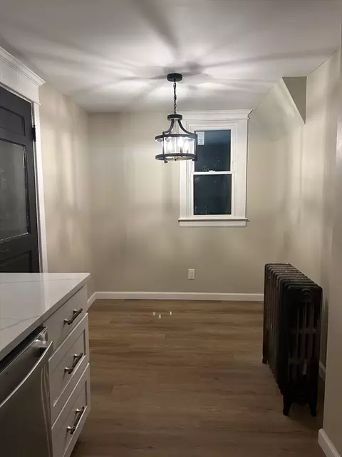 52 Eldridge St, Springfield, MA 01108 photo 2