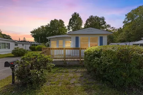 160 Washington St #44, Plainville, MA 02762