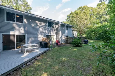 Exterior - 5 Beals Cove Rd #E, Hingham, MA 02043 photo 7 of 9
