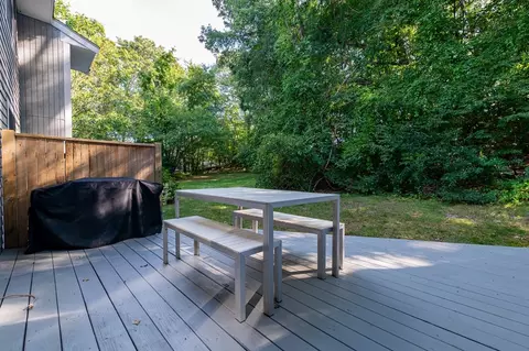 Exterior - 5 Beals Cove Rd #E, Hingham, MA 02043 photo 3 of 9