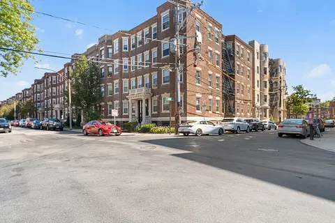 86 Glenville Ave #2, Boston, MA 02134