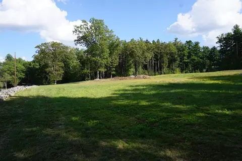 25 Madigan Ln, Harvard, MA 01451