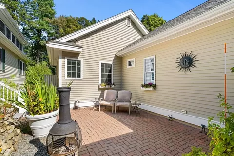 14 Cross St, Dunstable, MA 01827 photo 33