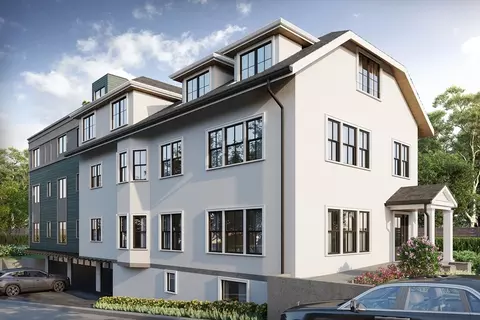 63 Green St #PH, Brookline, MA 02446