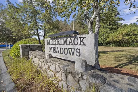 149 Merrimack Meadows Ln #149, Tewksbury, MA 01876