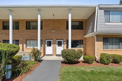 87 Farrwood Dr #87, Haverhill, MA 01835