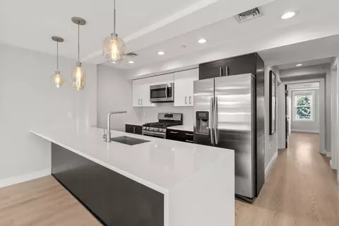 85 Everett St #3, Boston, MA 02128 photo 4