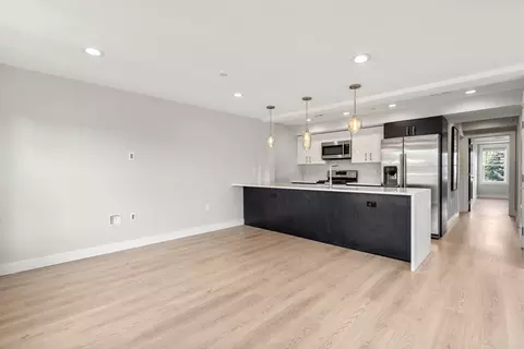 85 Everett St #3, Boston, MA 02128 photo 7