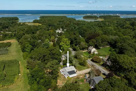 12 Chipman Rd, Sandwich, MA 02563