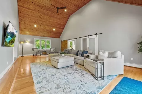 31 Douglas Rd, Sutton, MA 01590 photo 8