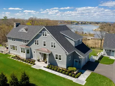 17 Mohawk Way, Cohasset, MA 02025