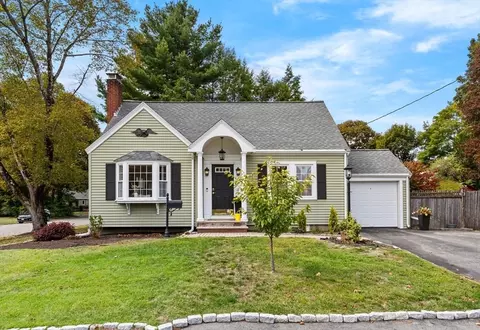 5 Elmhurst Rd, Stoneham, MA 02180