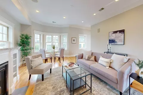 209 W 2nd St, Boston, MA 02127