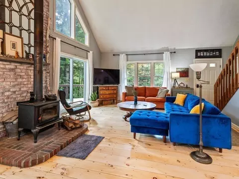 224 E Hill Rd, Brimfield, MA 01010 photo 4