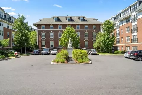 190 Corey Rd #5, Boston, MA 02135