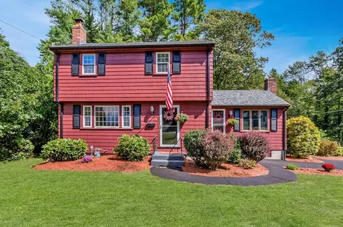 4 Cheryl Dr, Foxboro, MA 02035