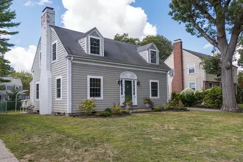 27 Gertrude Ave, Rumford, RI 02916