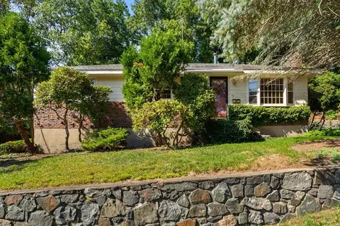 1921 Clark St, Salem, MA 01970