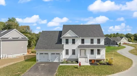 66 3 Parish Rd, Georgetown, MA 01833