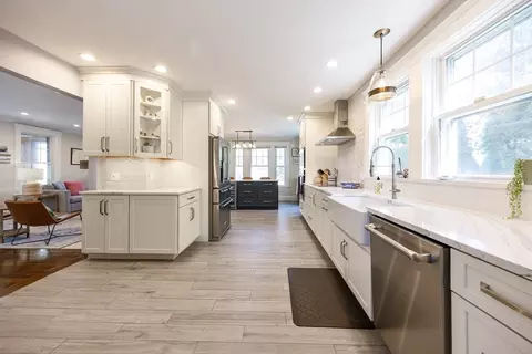 Kitchen - 44 Birch Rd, Winthrop, MA 02152 photo 1 of 7