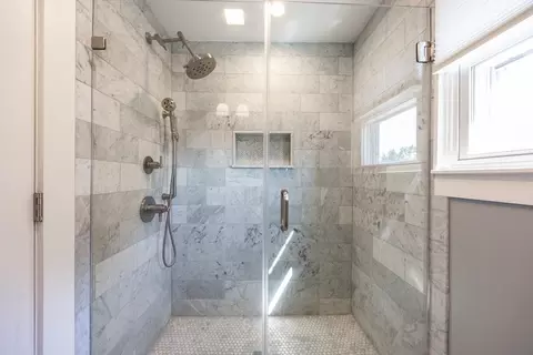 Bath - 44 Birch Rd, Winthrop, MA 02152 photo 3 of 4