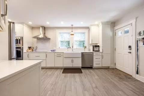 Kitchen - 44 Birch Rd, Winthrop, MA 02152 photo 2 of 7