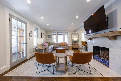 Living - 44 Birch Rd, Winthrop, MA 02152 photo 2 of 3