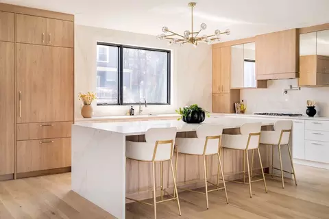 27 Cross St #27, Newton, MA 02465